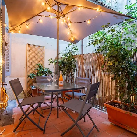 The Luxury * Ρώμη